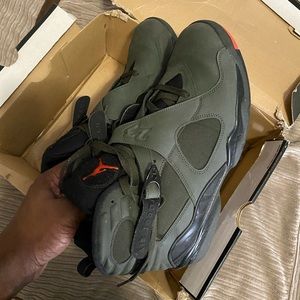 Air Jordan’s retro 8 (RARE)
